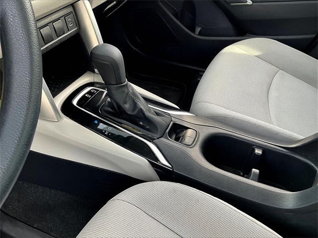 2023 Toyota Corolla Cross L - Photo 19