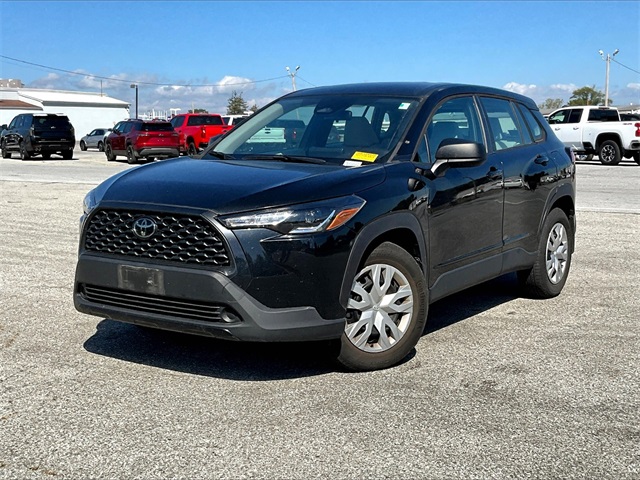 2023 Toyota Corolla Cross L - Photo 2