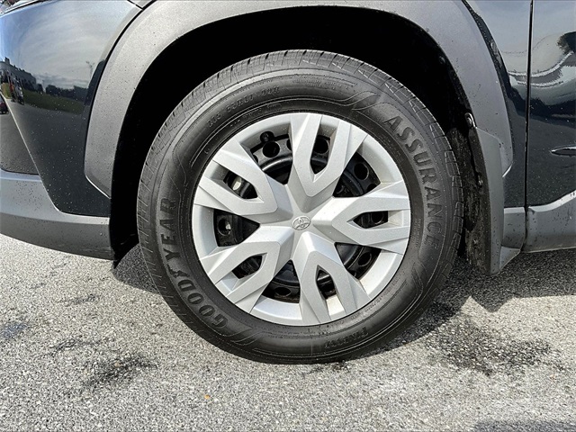 2023 Toyota Corolla Cross L - Photo 7