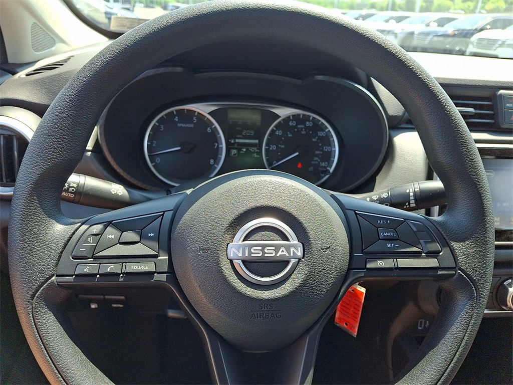 2025 Nissan Versa 1.6 S - Photo 14