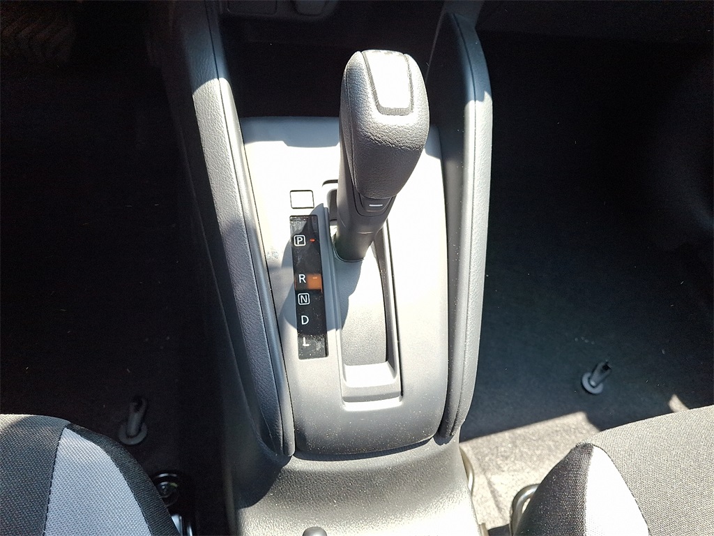 2025 Nissan Versa 1.6 S - Photo 10