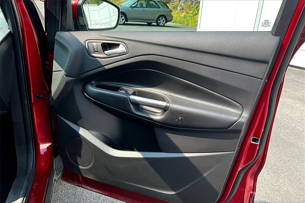 2019 Ford Escape SE - Photo 12