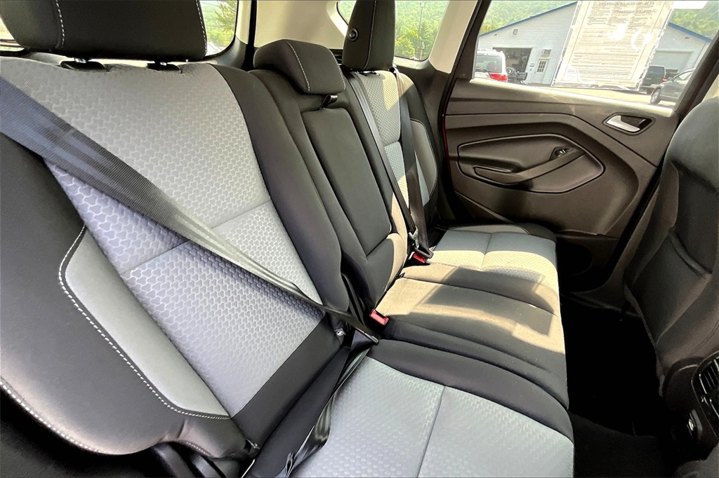2019 Ford Escape SE - Photo 16
