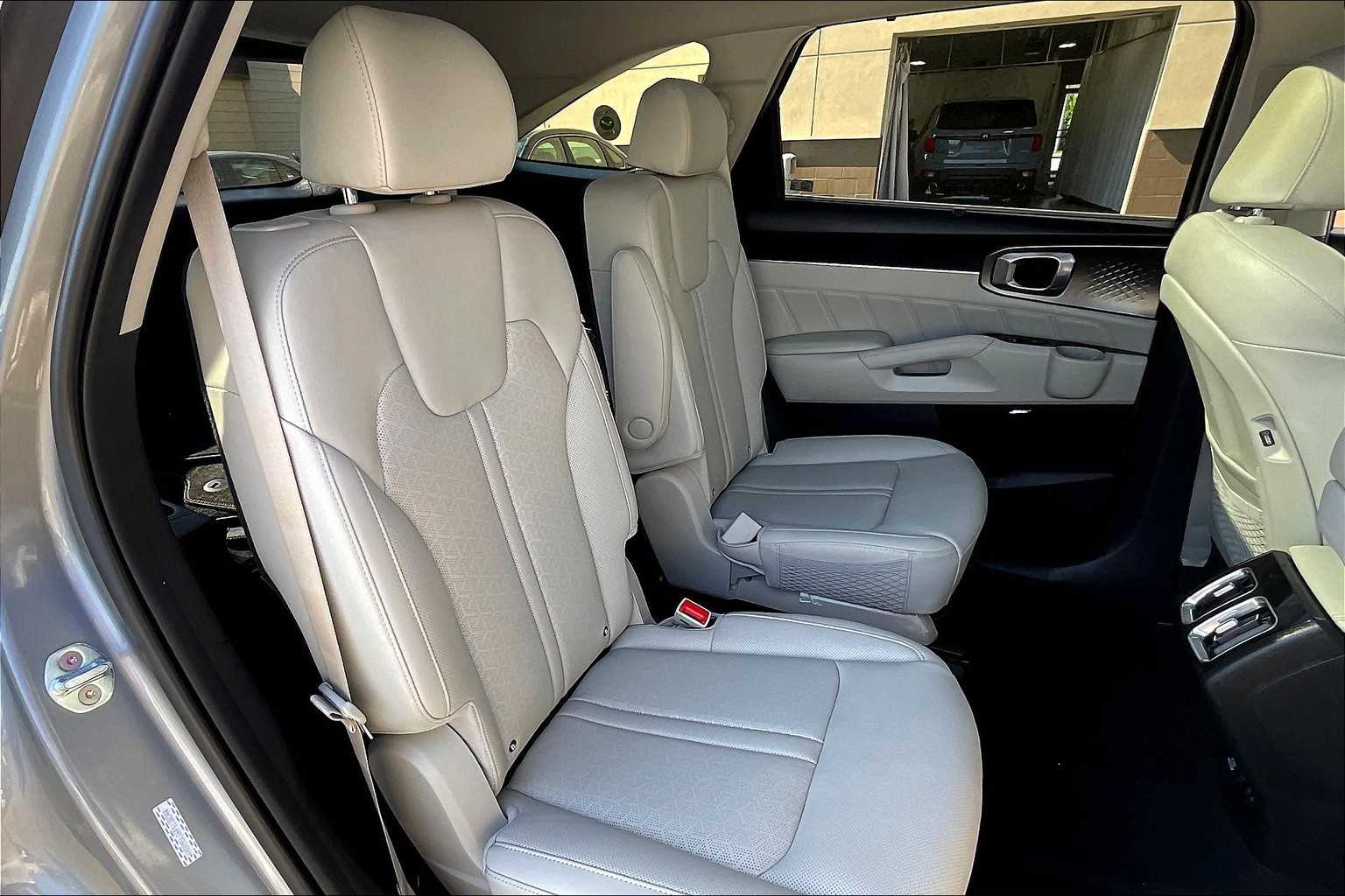 2023 Kia Sorento Hybrid SX Prestige - Photo 16