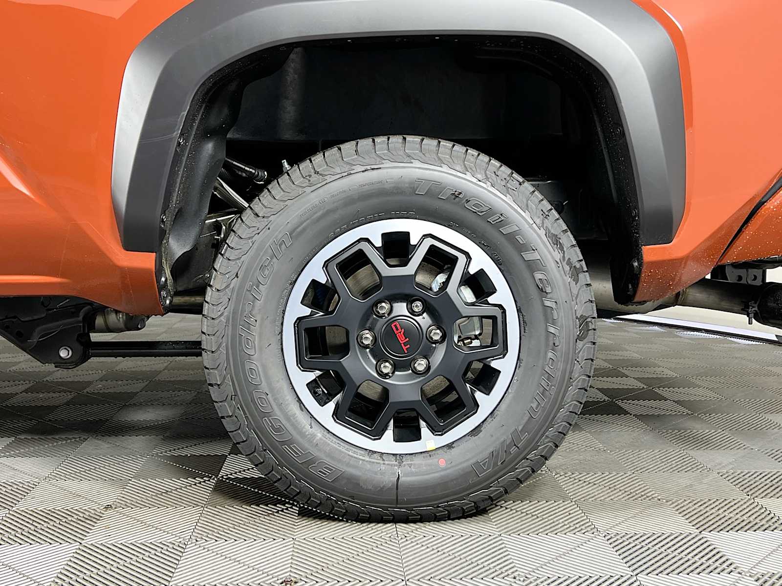 2025 Toyota Tacoma TRD Off Road - Photo 18