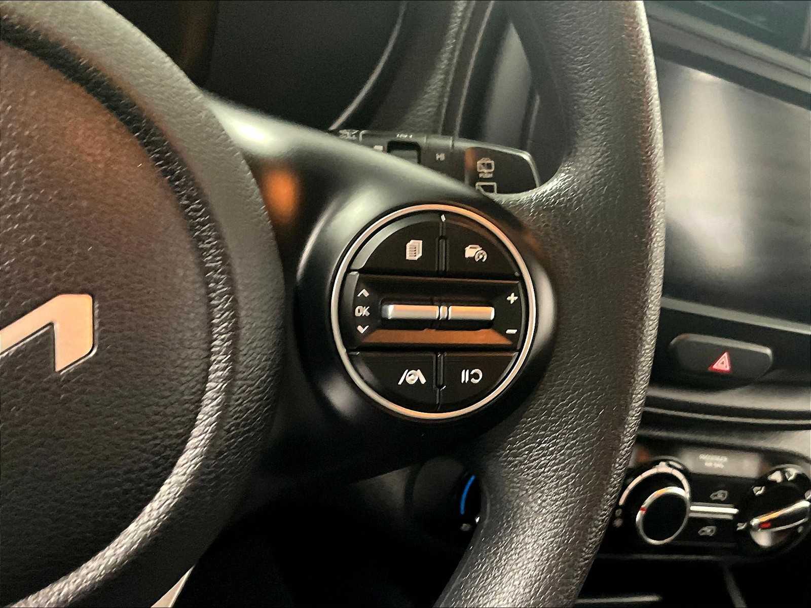2023 Kia Soul LX - Photo 24