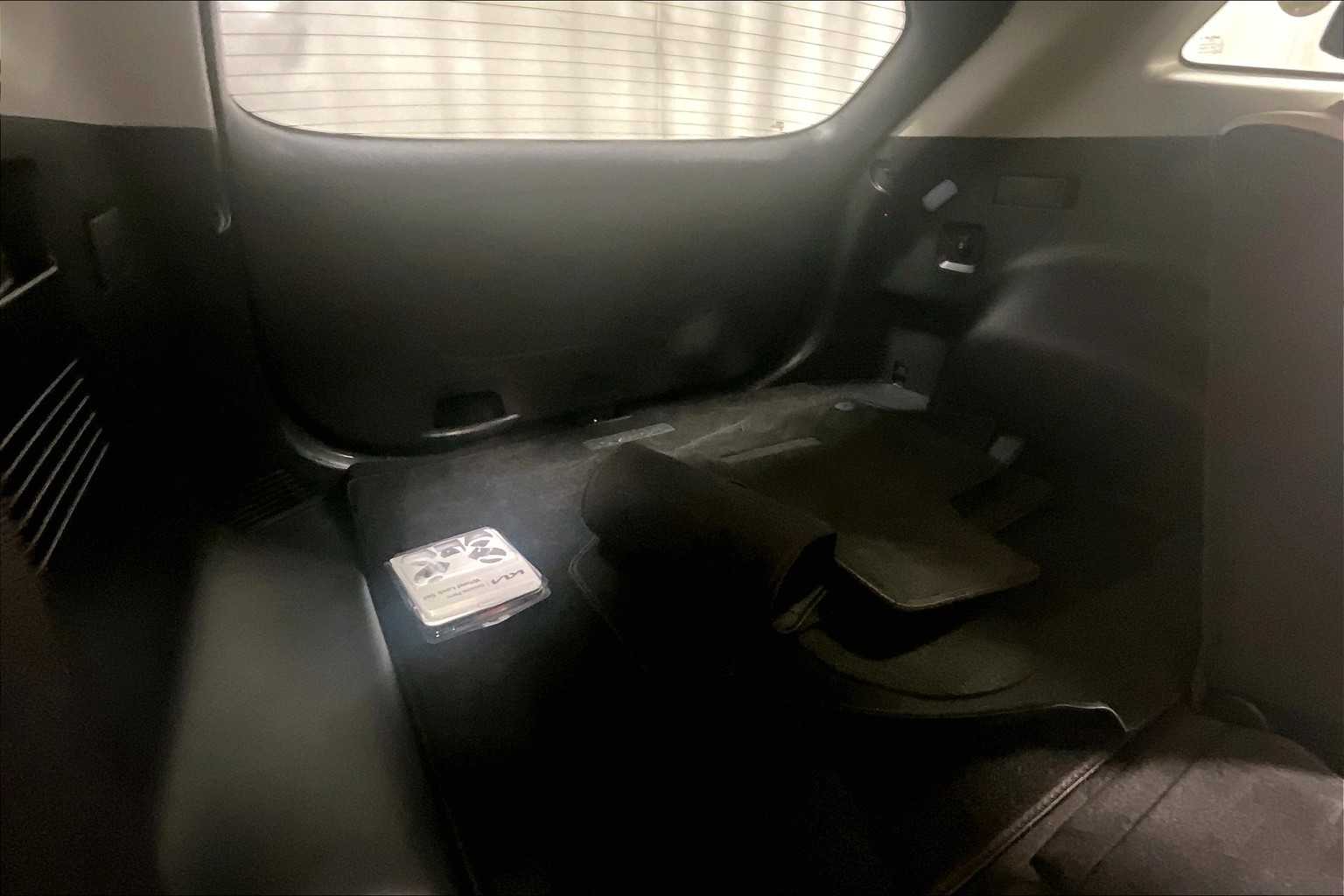 2023 Kia Sportage EX - Photo 17