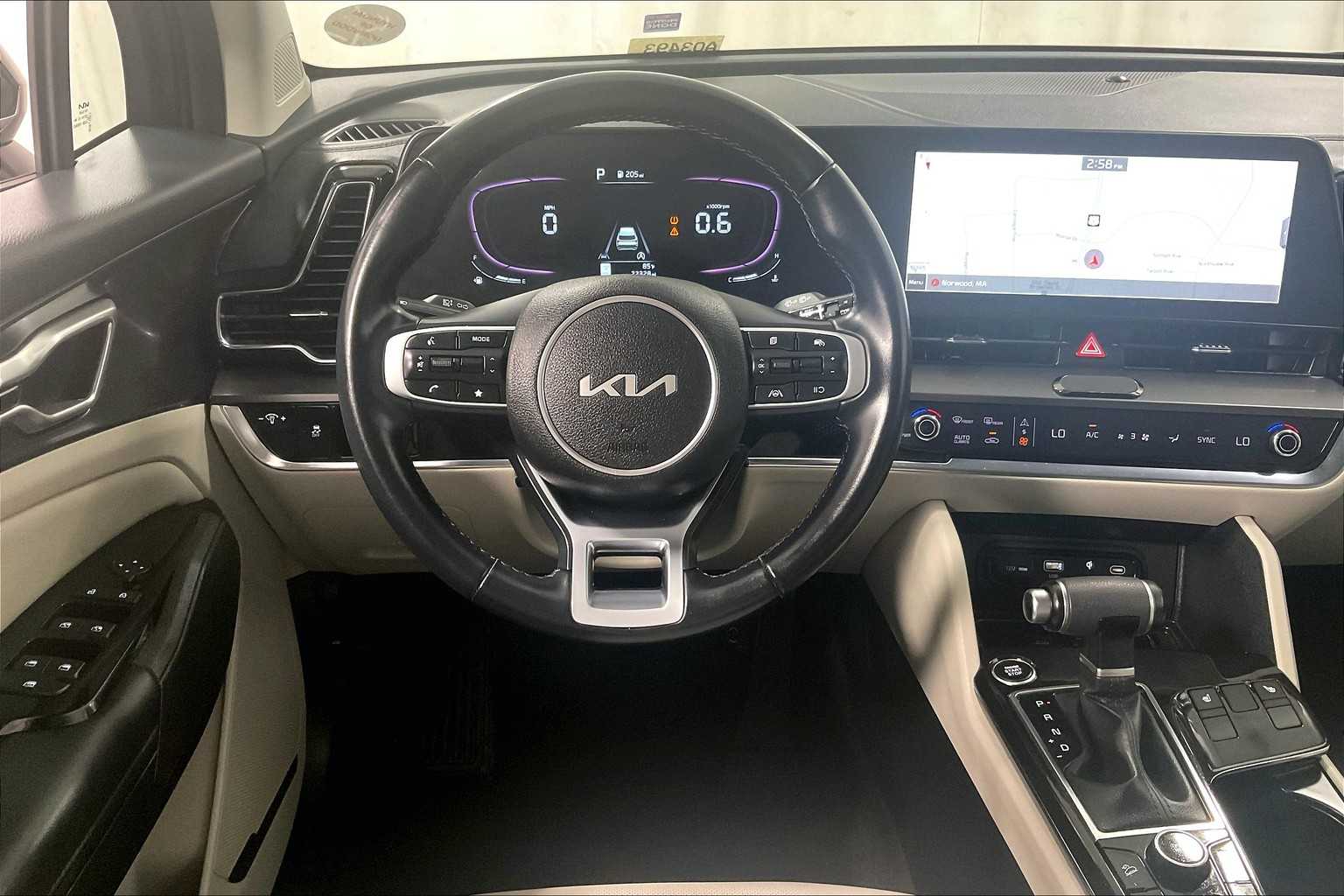2023 Kia Sportage EX - Photo 18