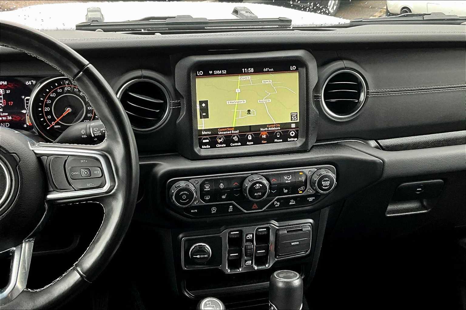 2022 Jeep Wrangler Unlimited Sahara - Photo 18