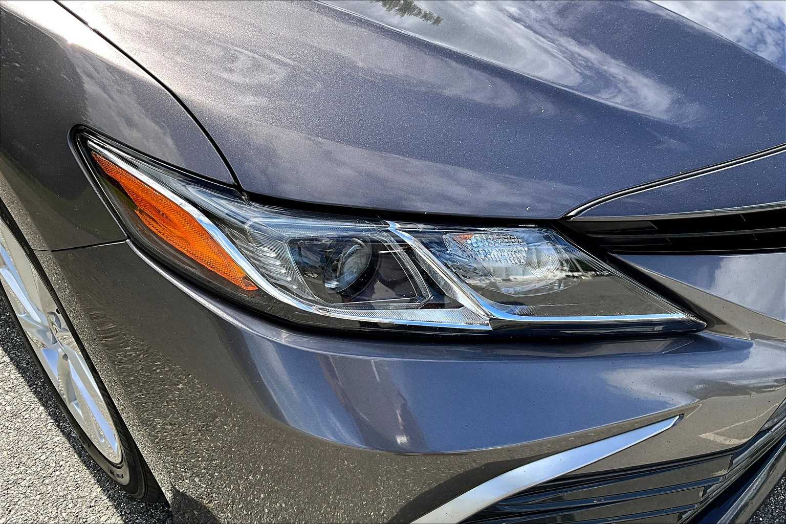 2021 Toyota Camry LE - Photo 30