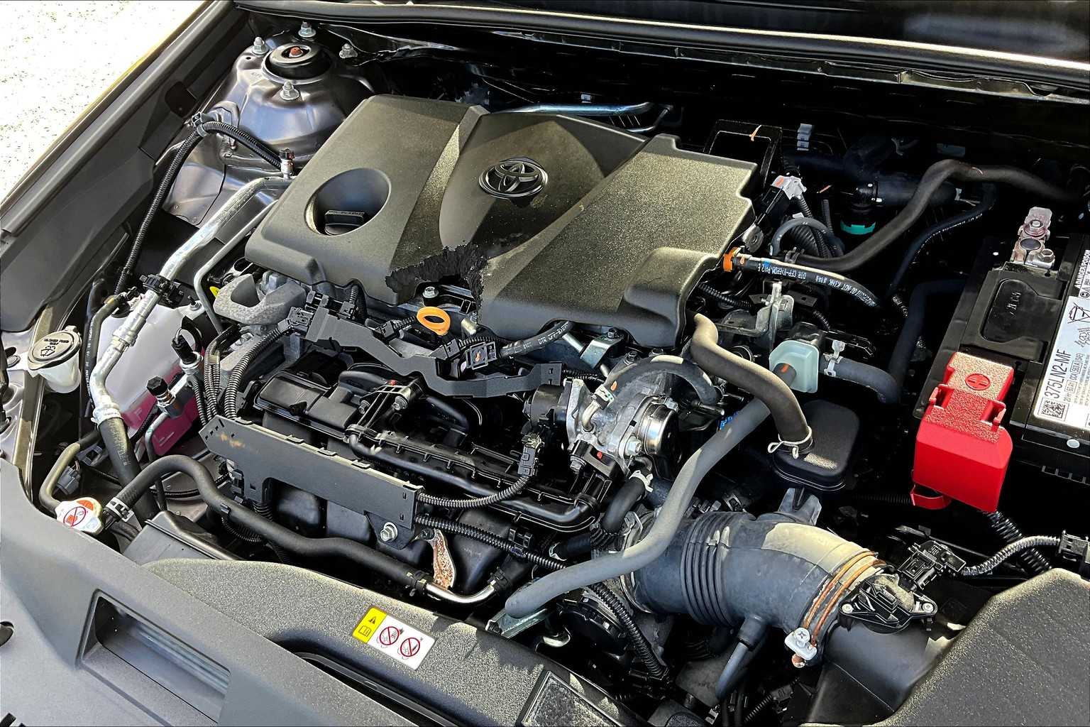 2021 Toyota Camry LE - Photo 32