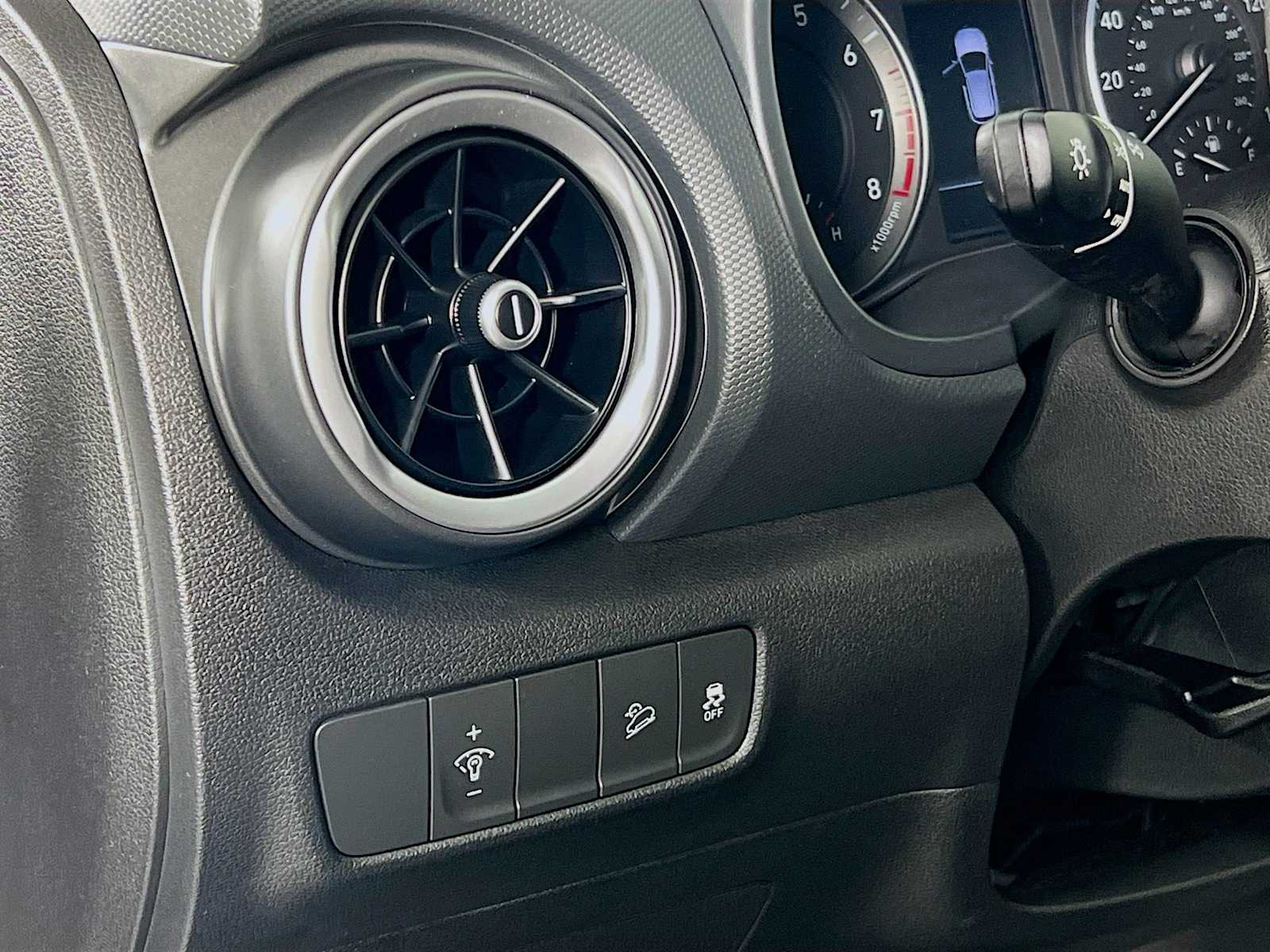 2023 Hyundai Kona SEL - Photo 10