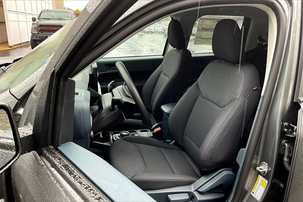 2025 Ford Maverick XL - Photo 9