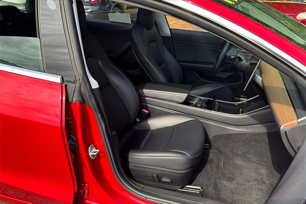 2019 Tesla Model 3 Long Range - Photo 11
