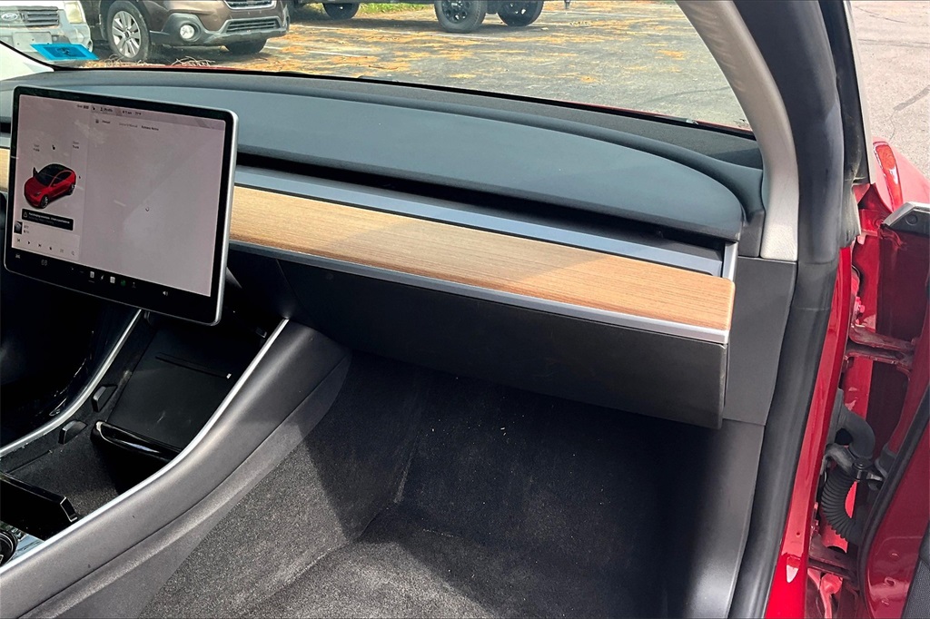 2019 Tesla Model 3 Long Range - Photo 13