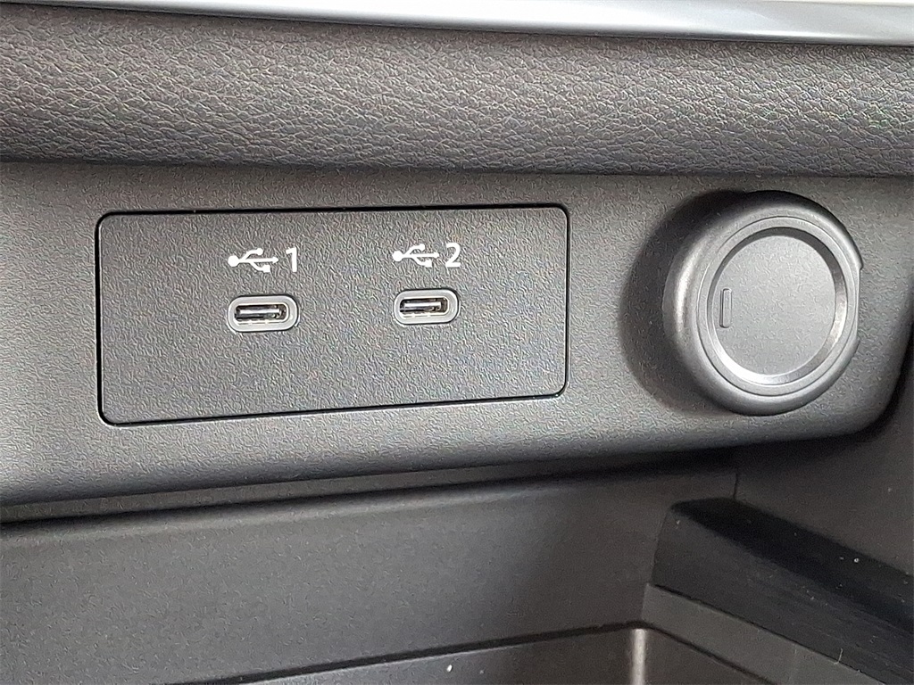 2025 Nissan Rogue SV - Photo 15