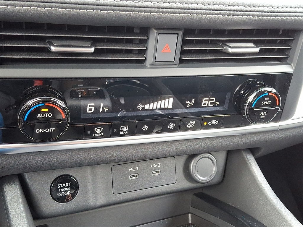 2025 Nissan Rogue SV - Photo 10