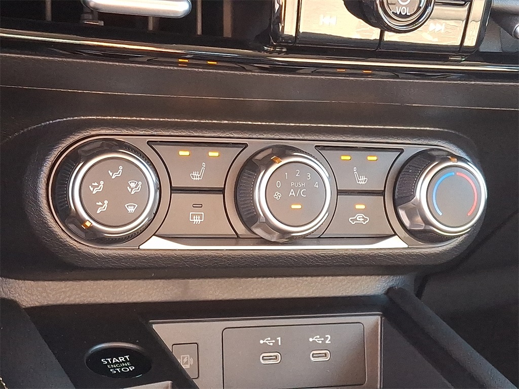 2025 Nissan Kicks SV - Photo 12