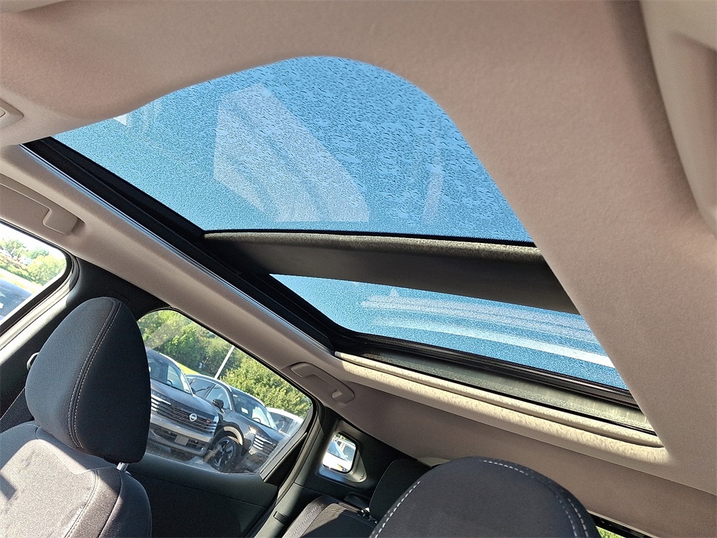2025 Nissan Kicks SV - Photo 10