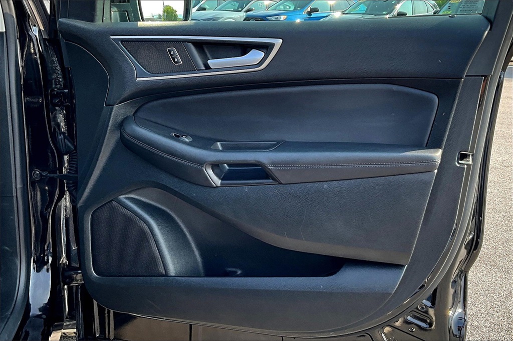 2024 Ford Edge SEL - Photo 12
