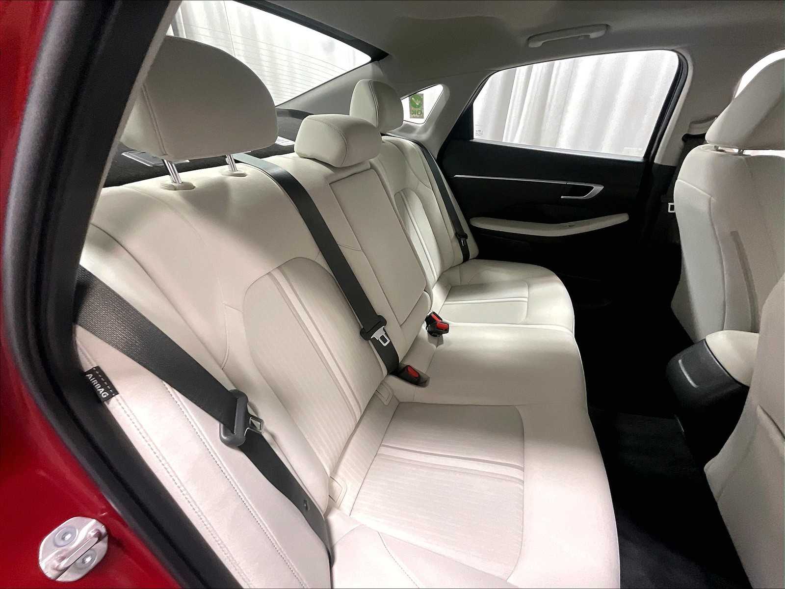 2024 Hyundai Sonata SEL - Photo 17