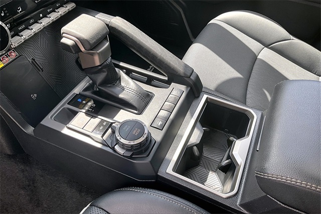 2024 Toyota Tacoma Limited - Photo 15