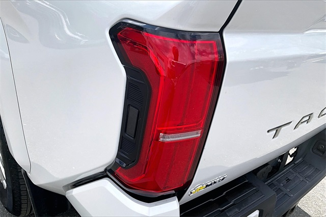 2024 Toyota Tacoma Limited - Photo 33