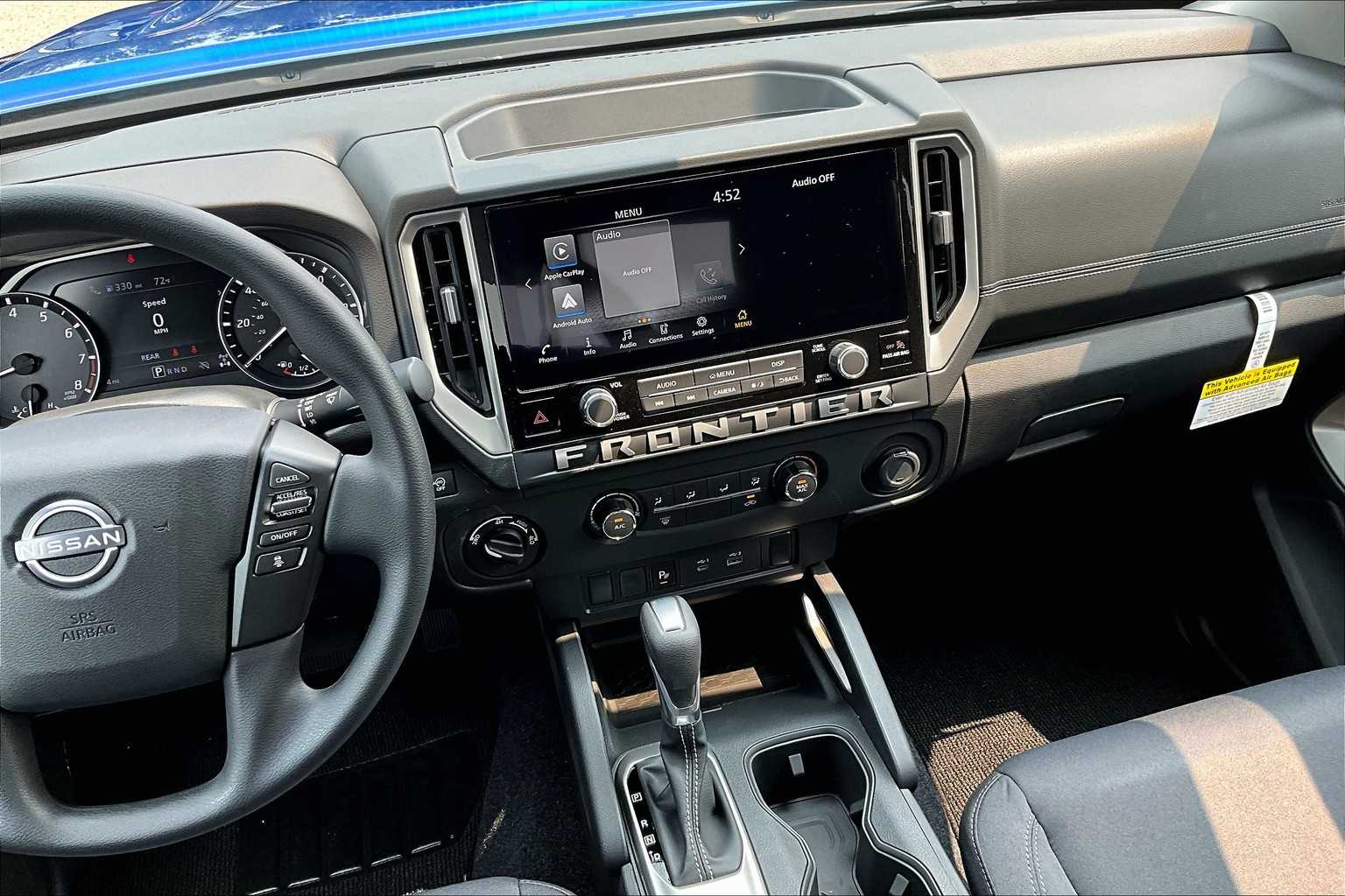 2025 Nissan Frontier SV - Photo 18