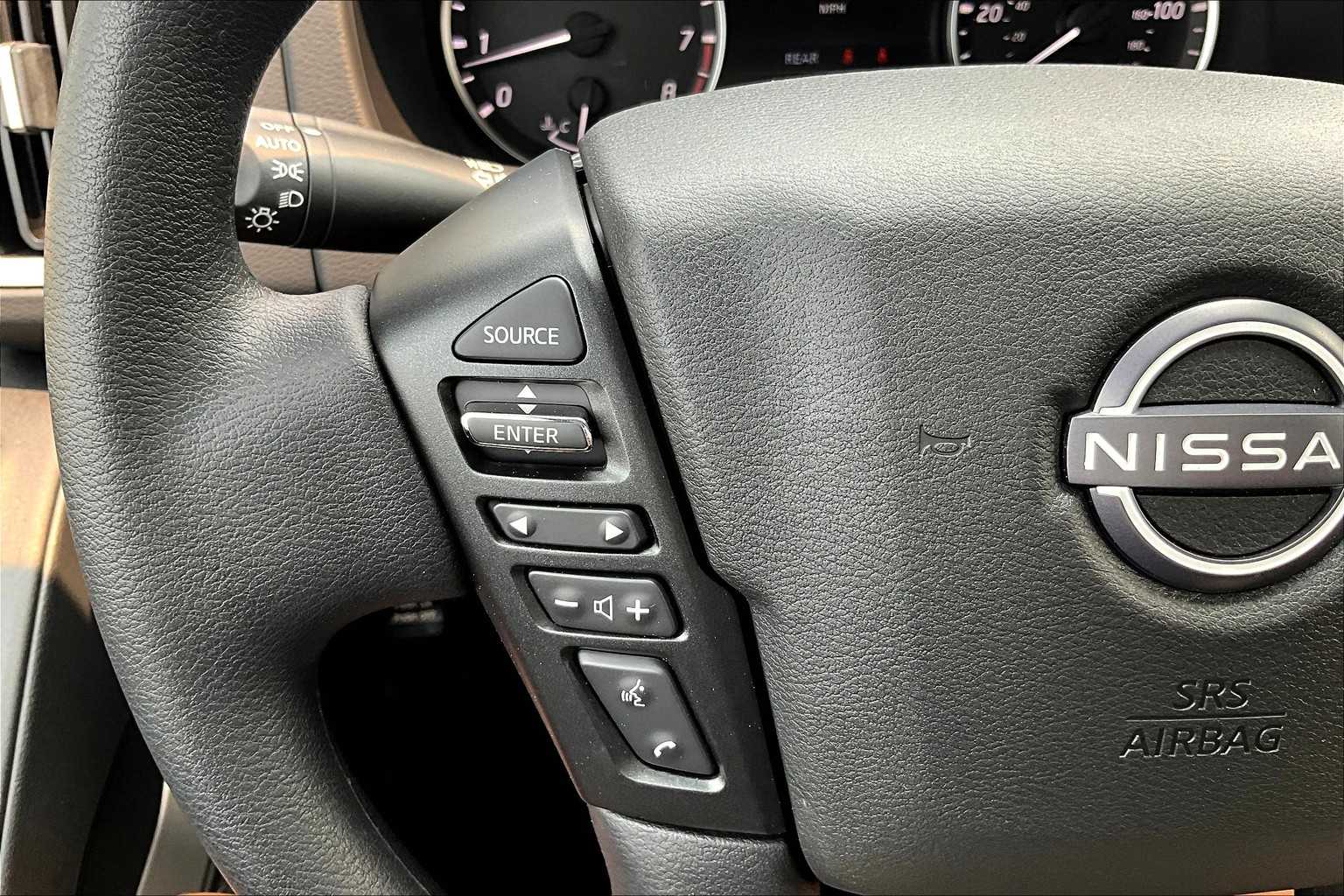 2025 Nissan Frontier SV - Photo 22