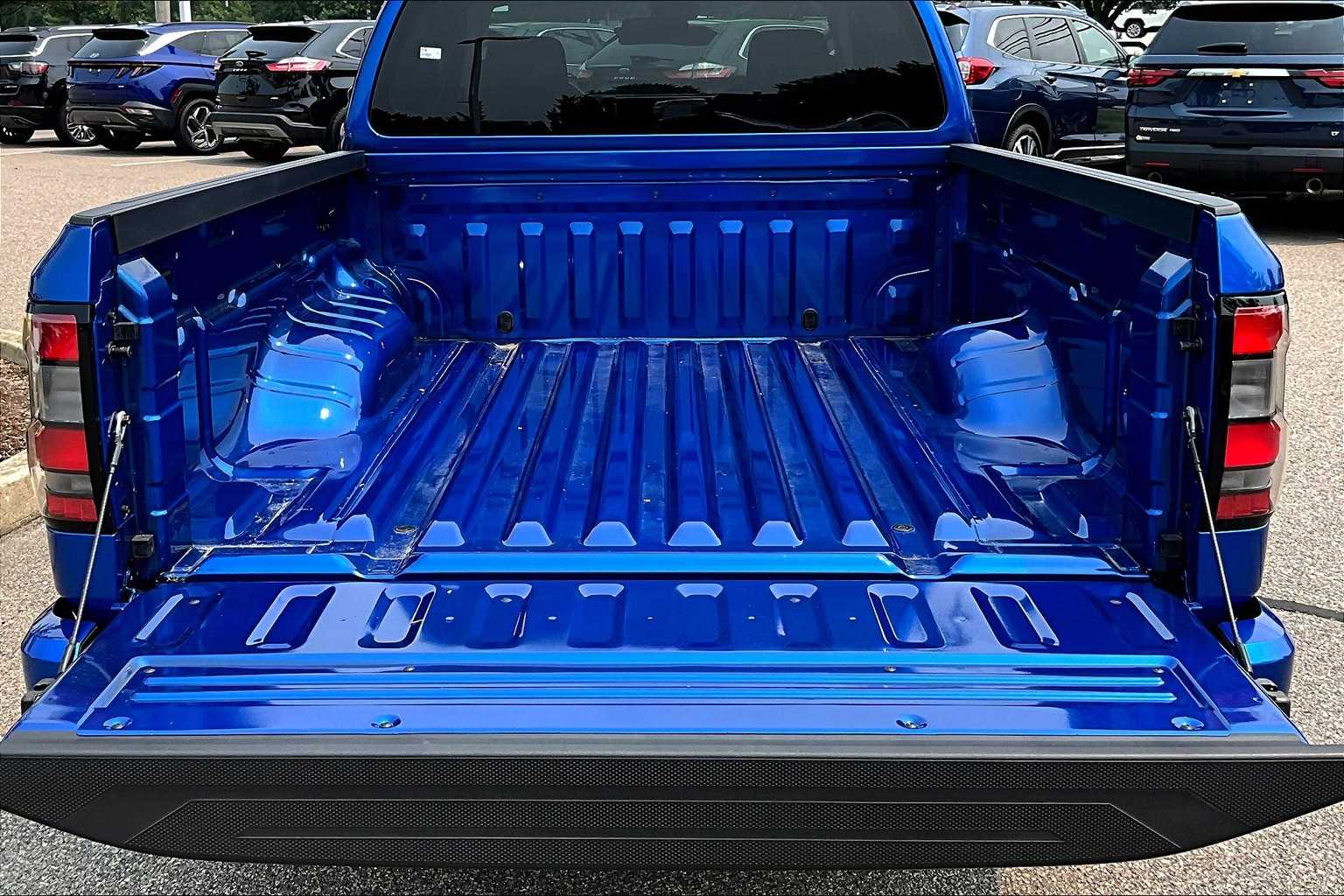 2025 Nissan Frontier SV - Photo 30
