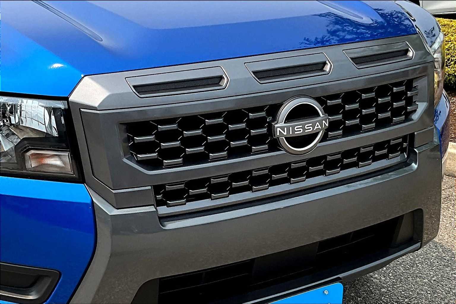 2025 Nissan Frontier SV - Photo 31