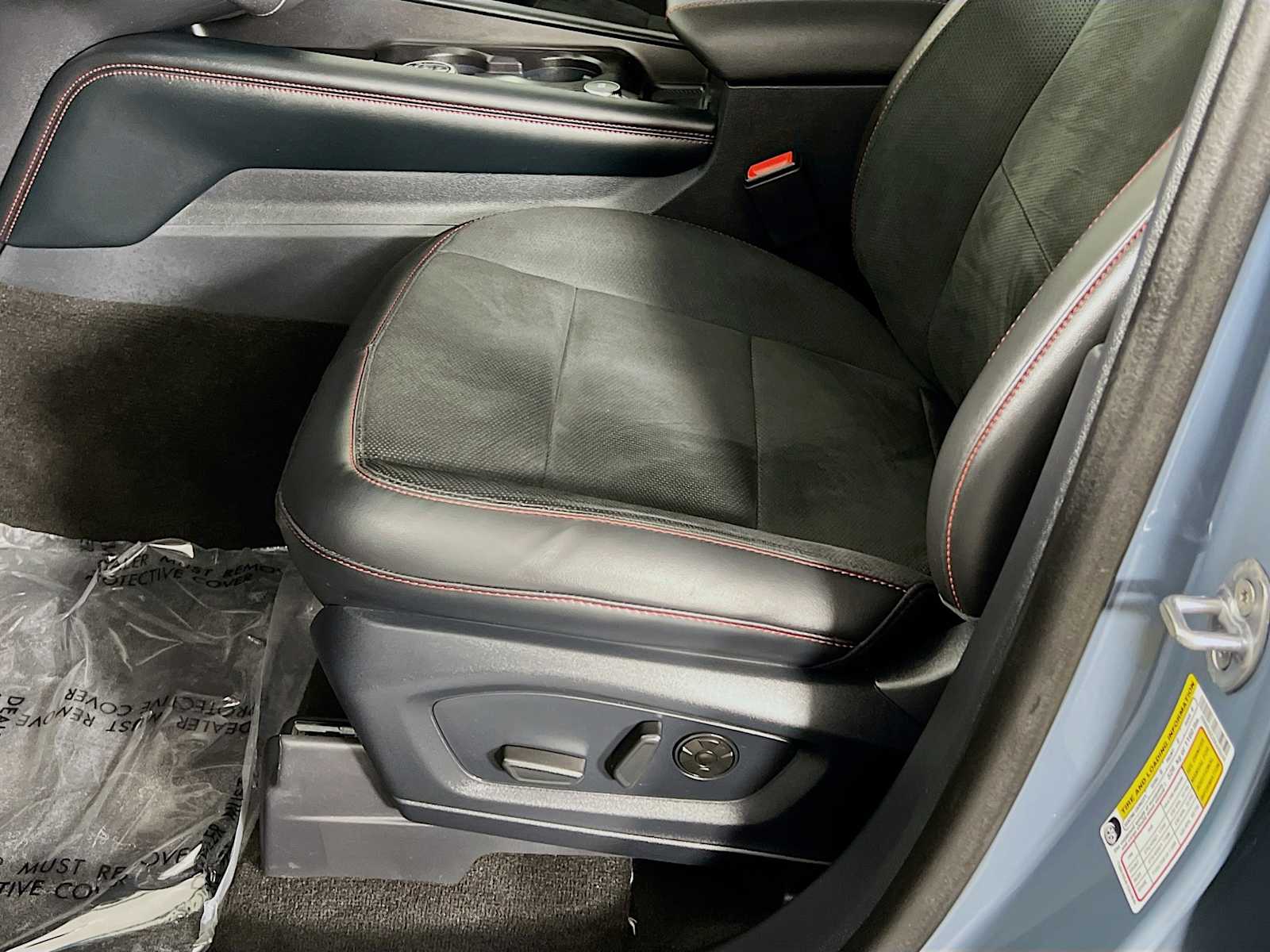 2025 Ford Explorer ST - Photo 20