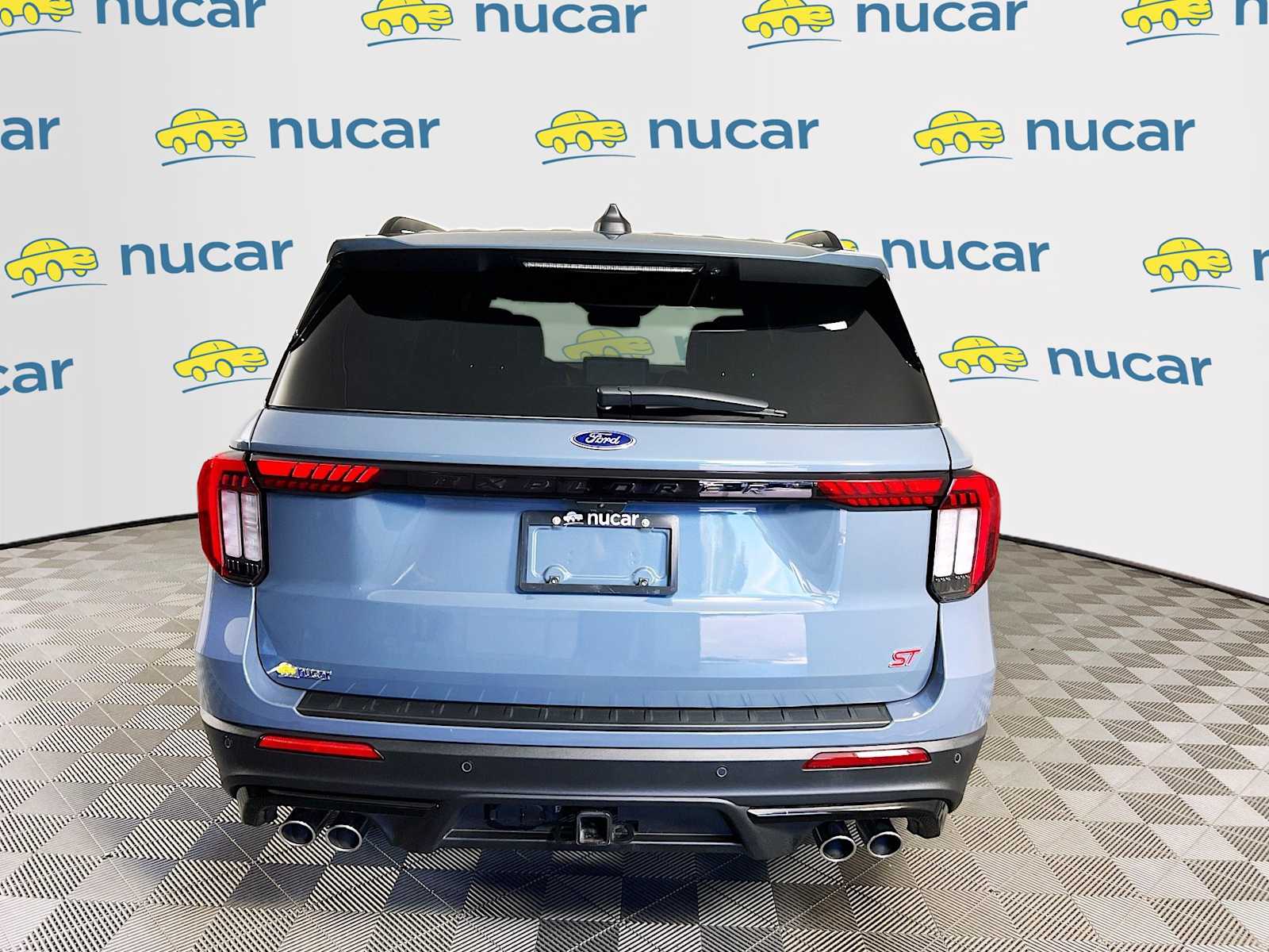 2025 Ford Explorer ST - Photo 6