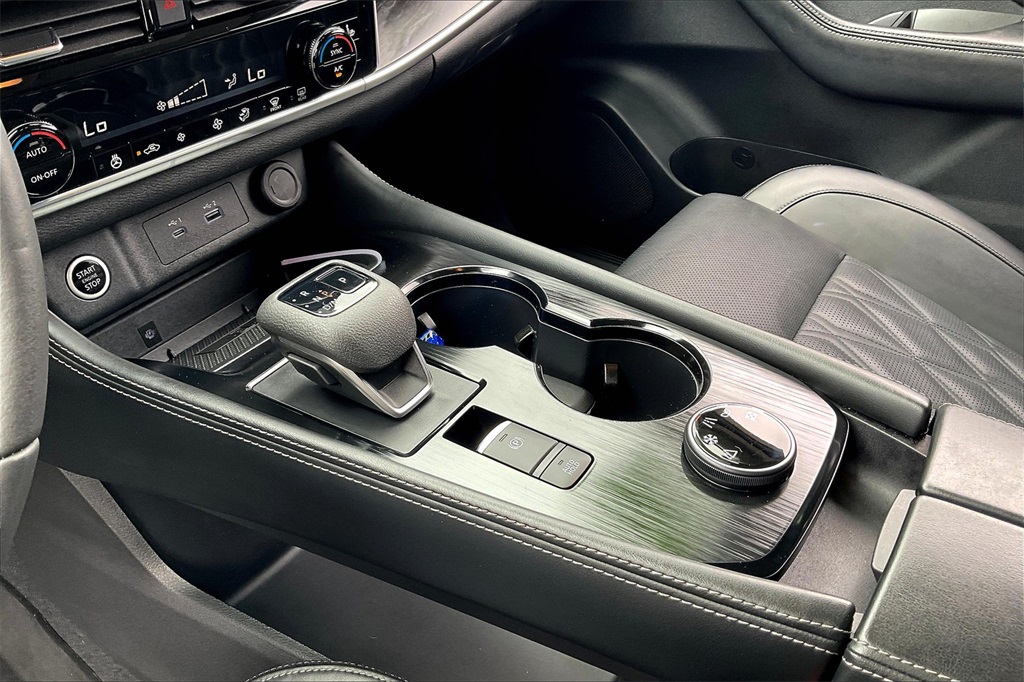 2023 Nissan Rogue Platinum - Photo 19