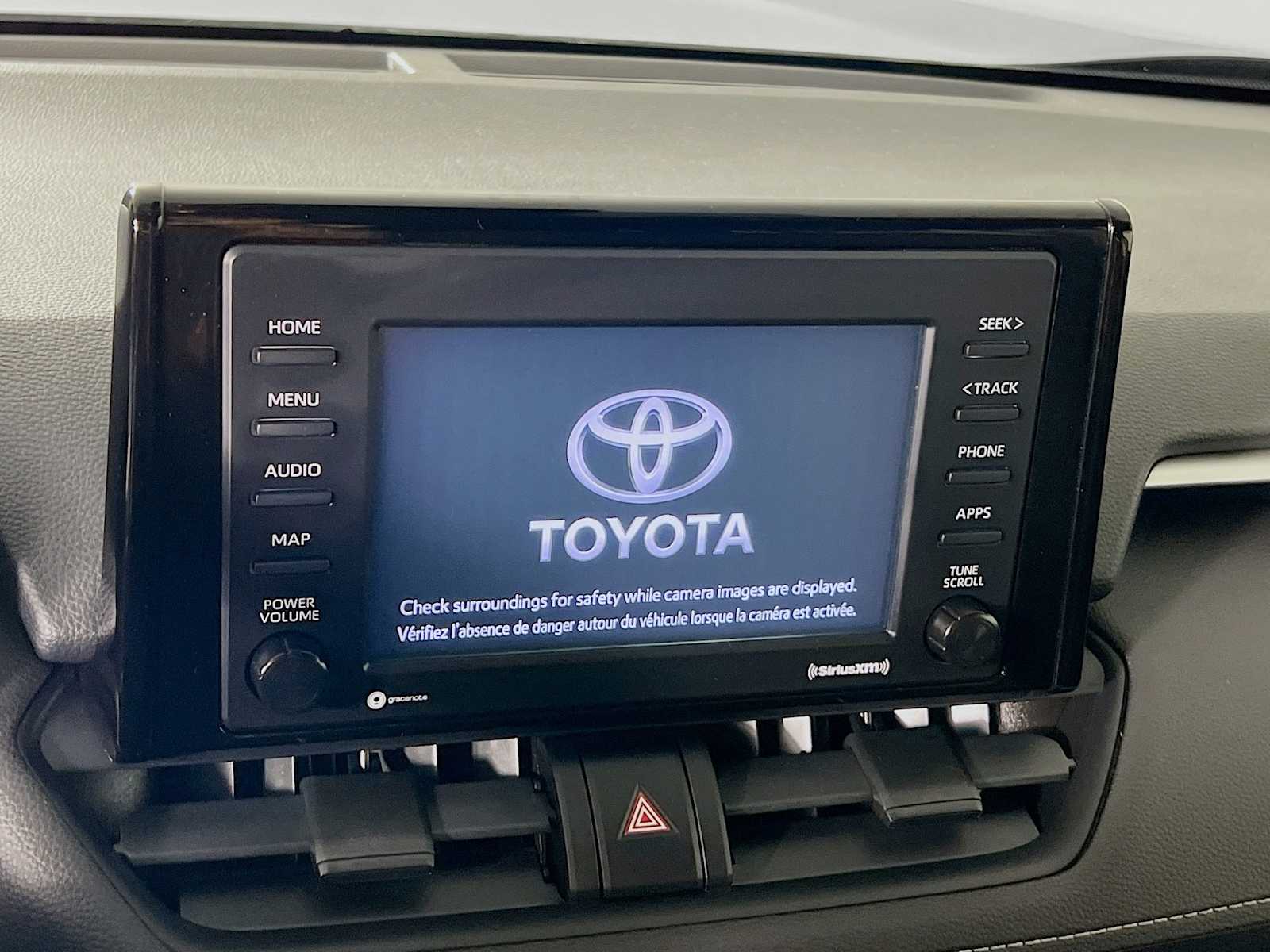 2021 Toyota RAV4 LE - Photo 14