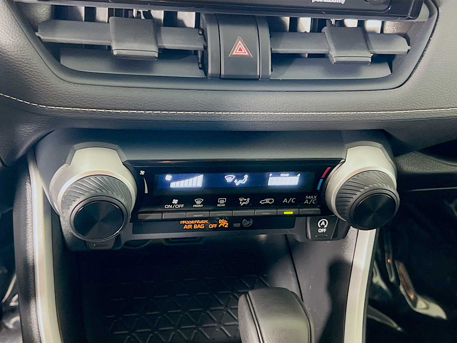 2021 Toyota RAV4 LE - Photo 15