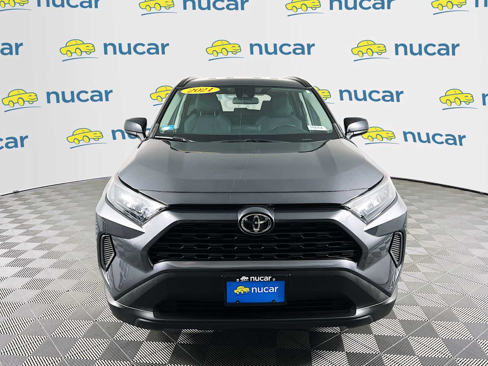 2021 Toyota RAV4 LE - Photo 2