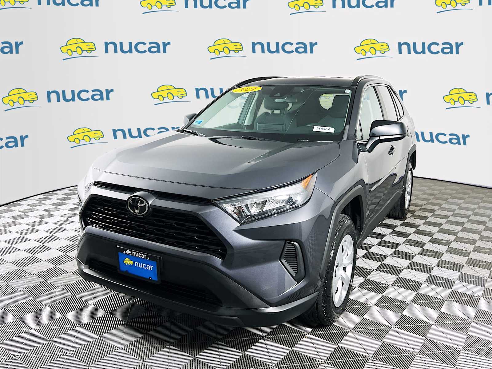 2021 Toyota RAV4 LE - Photo 3