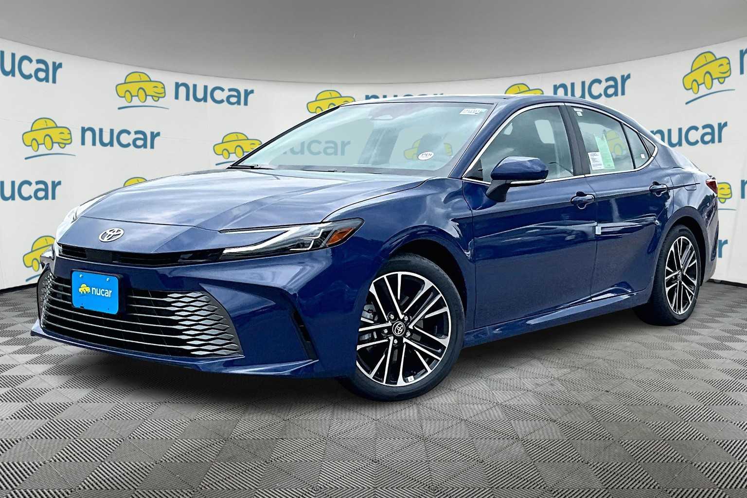 2025 Toyota Camry XLE - Photo 4