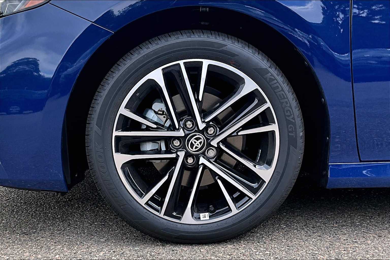 2025 Toyota Camry XLE - Photo 8