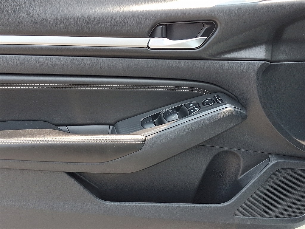 2019 Nissan Altima 2.5 SV - Photo 12