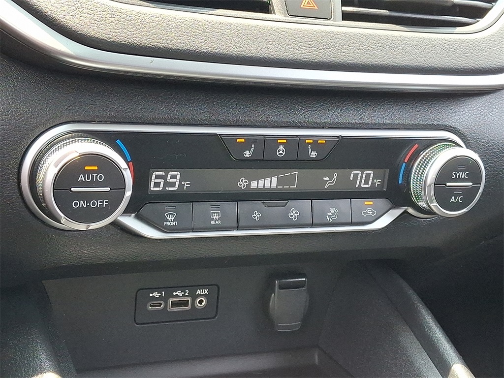 2019 Nissan Altima 2.5 SV - Photo 16