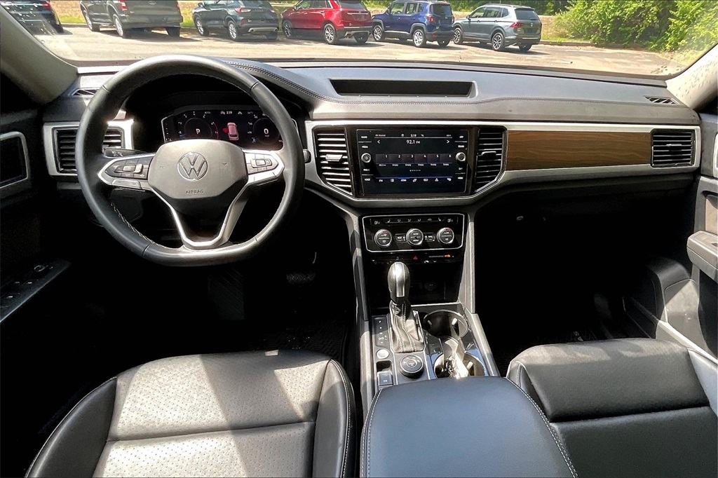 2022 Volkswagen Atlas 3.6L V6 SE w/Technology - Photo 22