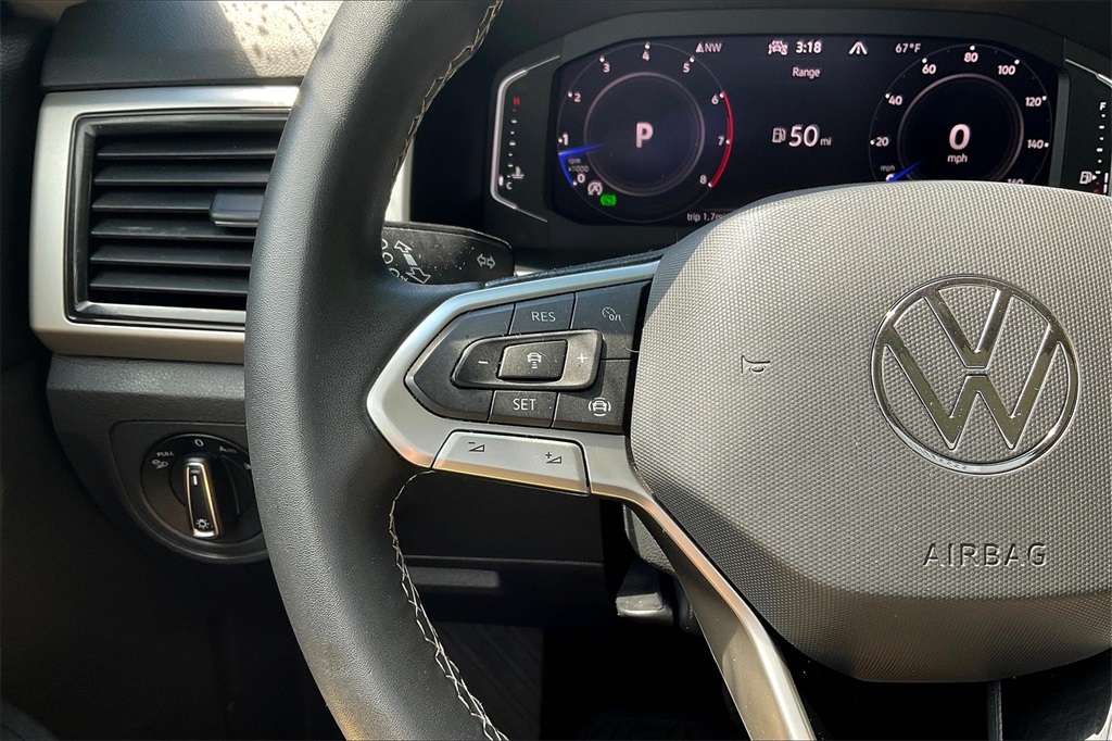 2022 Volkswagen Atlas 3.6L V6 SE w/Technology - Photo 24