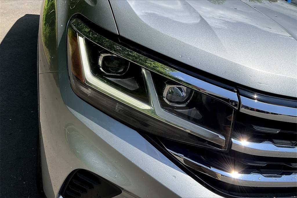 2022 Volkswagen Atlas 3.6L V6 SE w/Technology - Photo 33