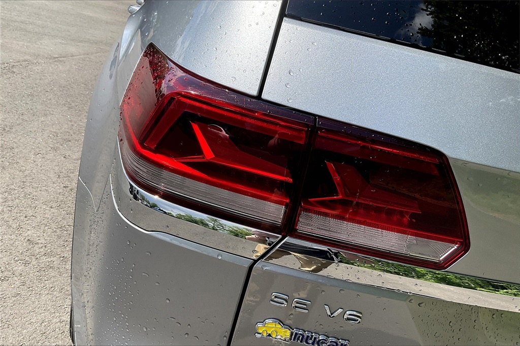 2022 Volkswagen Atlas 3.6L V6 SE w/Technology - Photo 34