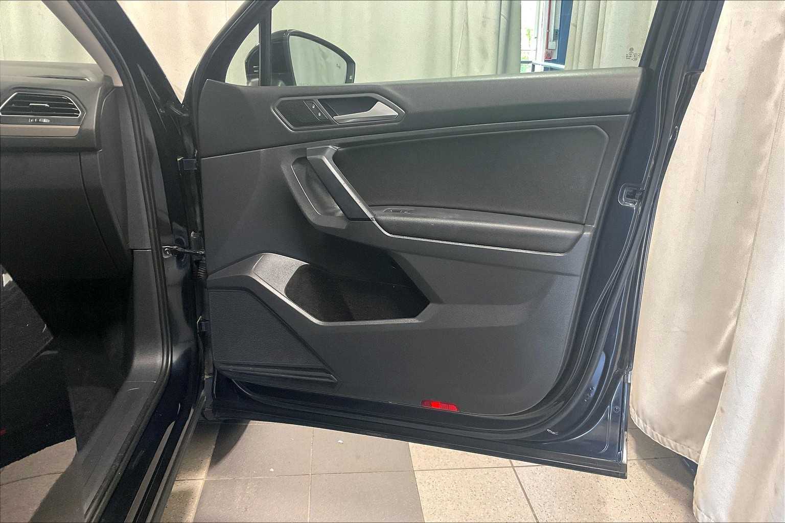 2019 Volkswagen Tiguan SEL - Photo 12