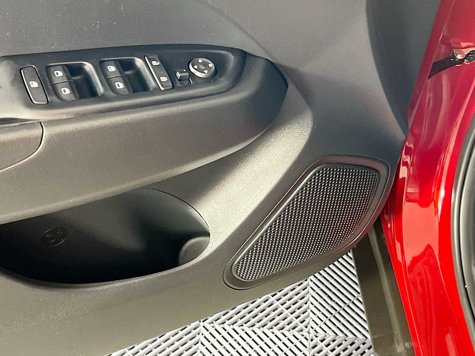 2024 Hyundai Venue SE - Photo 18