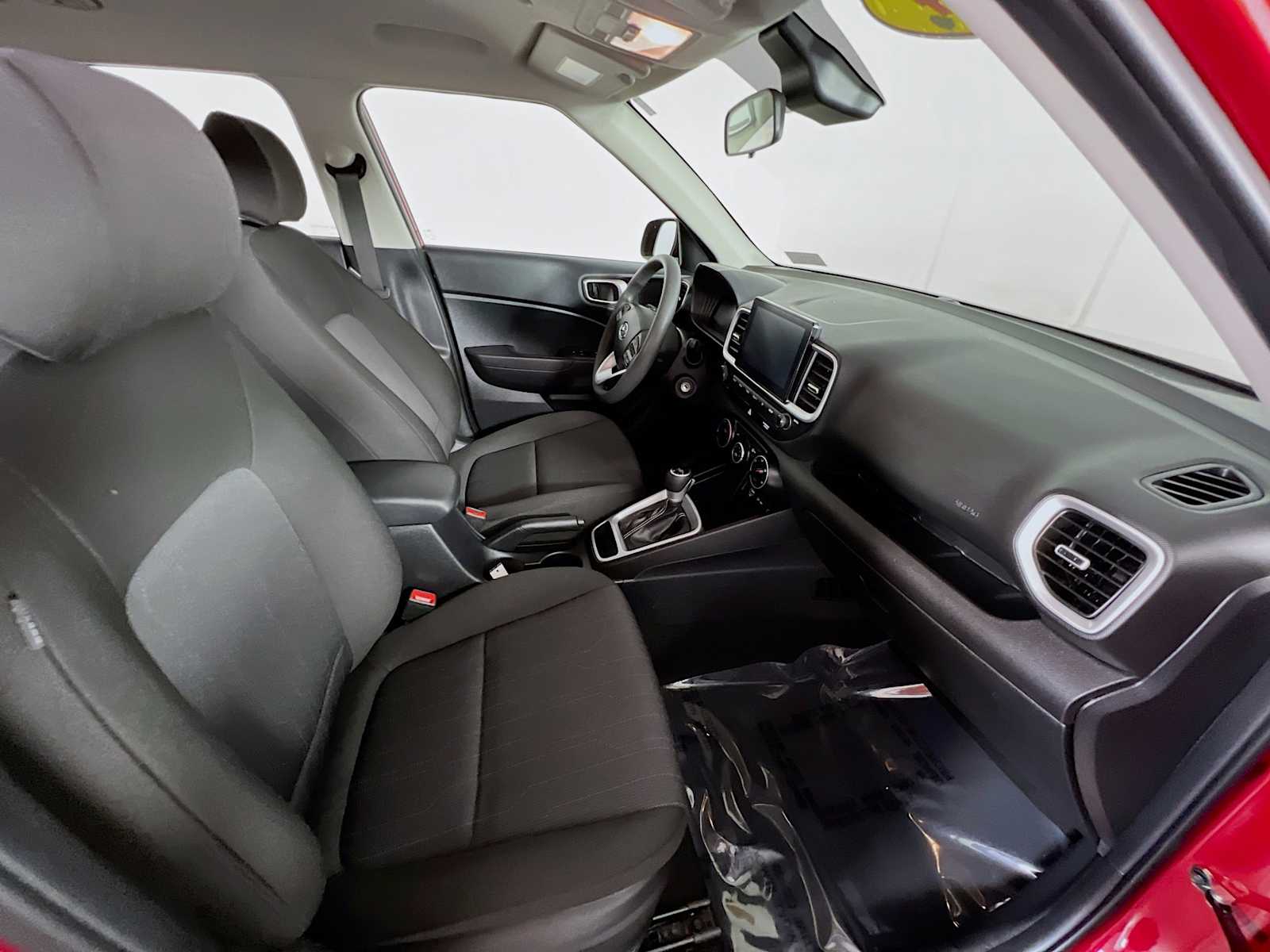 2024 Hyundai Venue SE - Photo 26