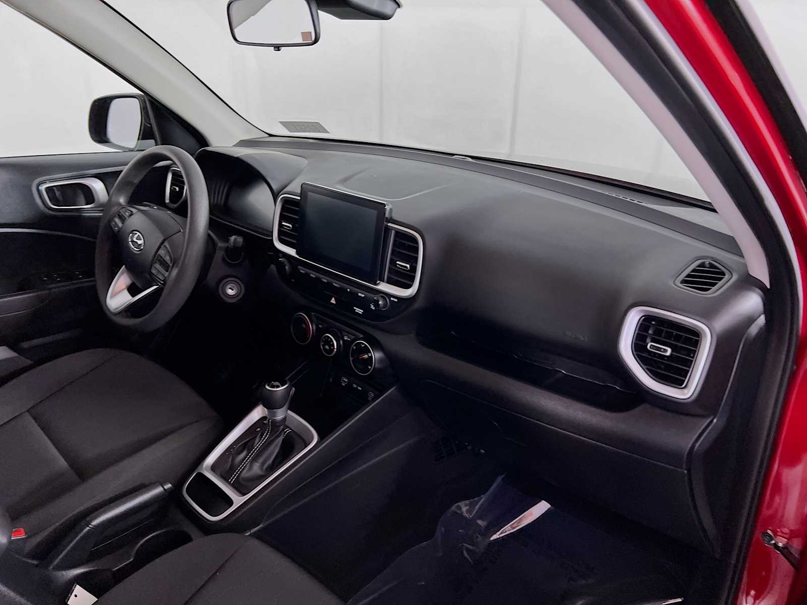 2024 Hyundai Venue SE - Photo 27